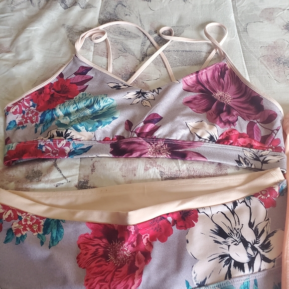 Active set - Picture 3 of 5